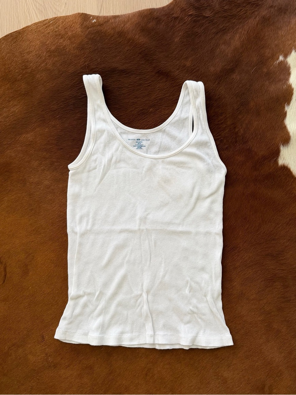 Brandy Melville white ribbed tank one size - Picture 1 of 2